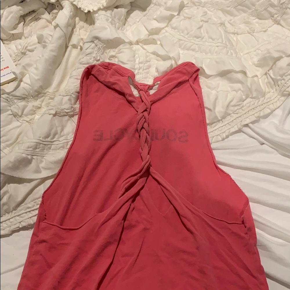 Workout top - Picture 2 of 3